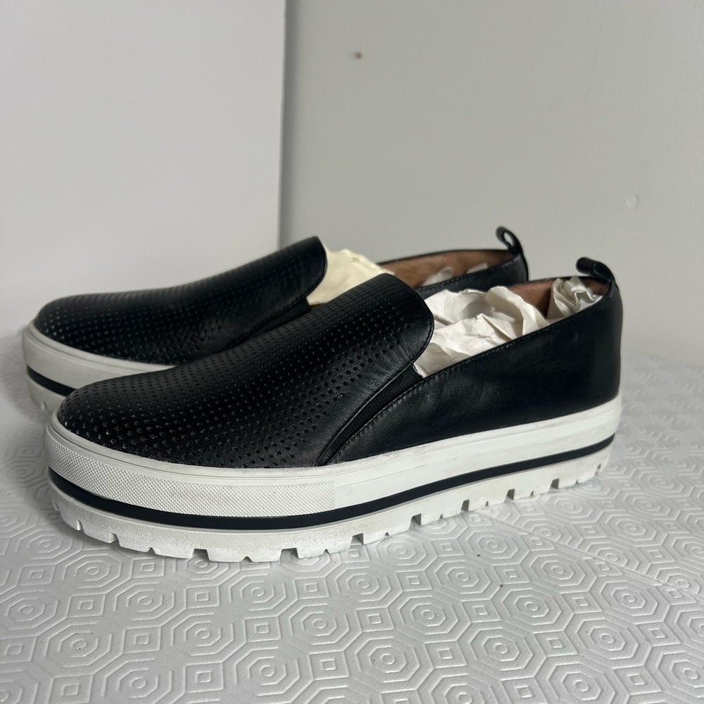 Halogen Teagen Sneaker Black Perforated Slip-On